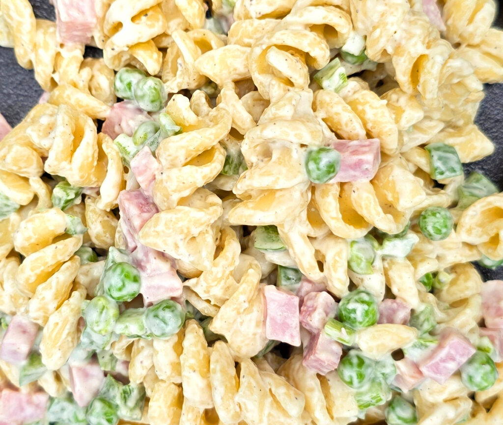 Copycat Ruby Tuesday’s Pasta Salad